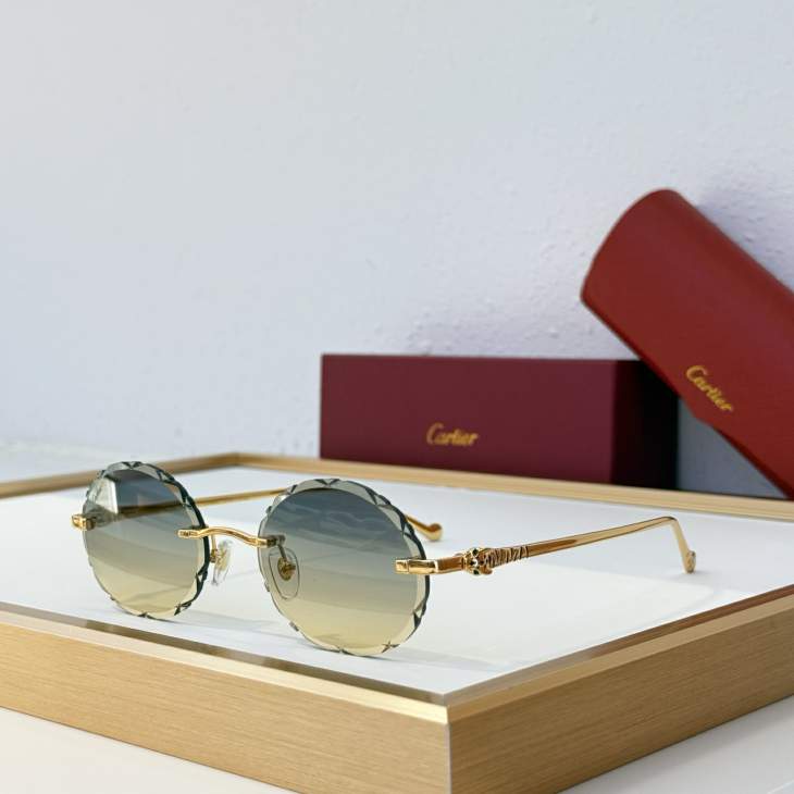 Picture of Cartier Sunglasses _SKUfw80443796fw